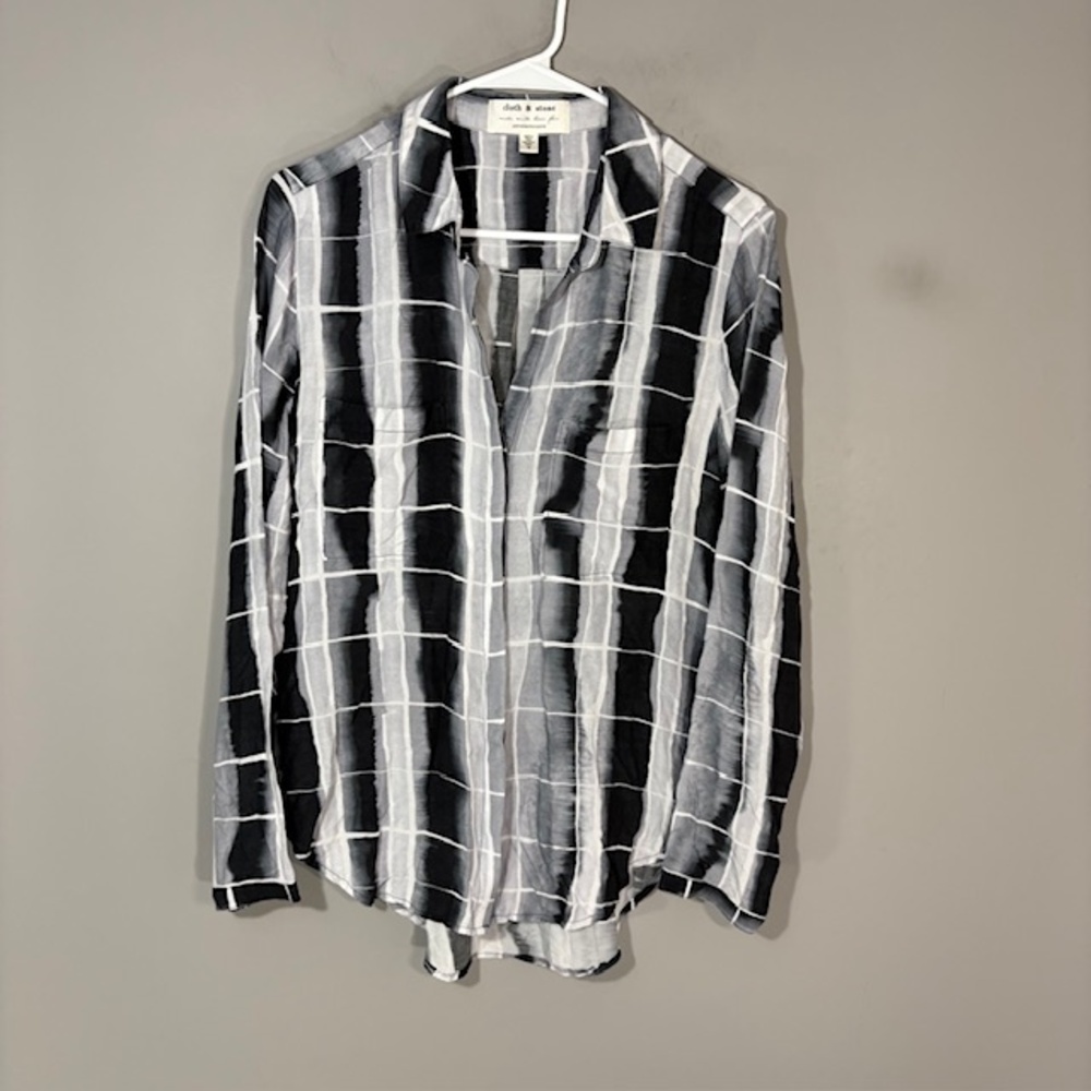 Cloth & Stone Shirt Womens Medium Gray Plaid Lightweight Button Long Sleeve Top
